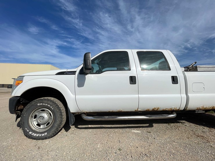 2011-ford-f250-xl-image-12