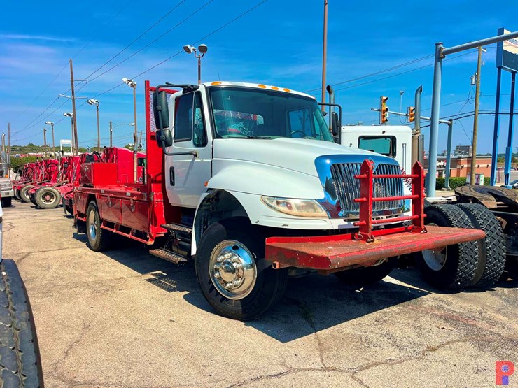 2018-international-durastar-4300-image-1