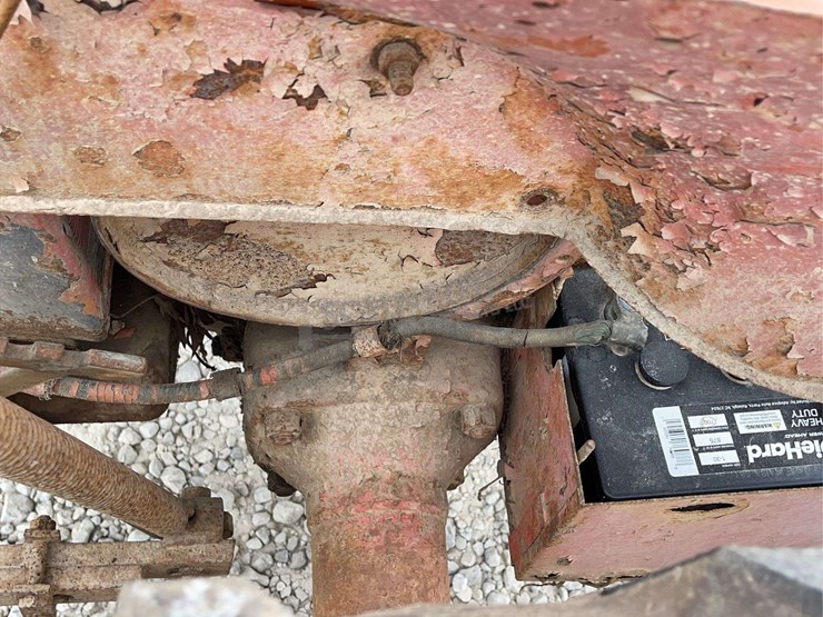 allis-chalmers-model-g-tractor-w/-implements-image-18