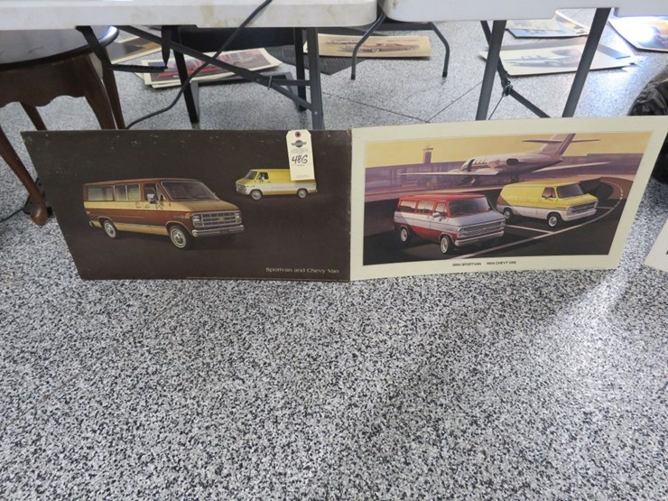1983-4-chevrolet-van-litho-dealership-picture-displays-image-3