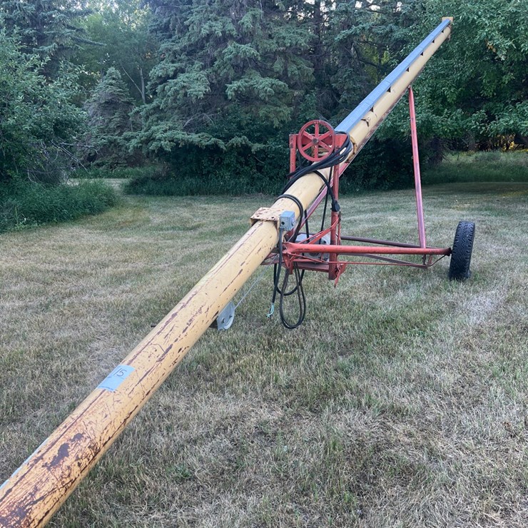 Westfield 8 x 35 auger with 220 electric motor