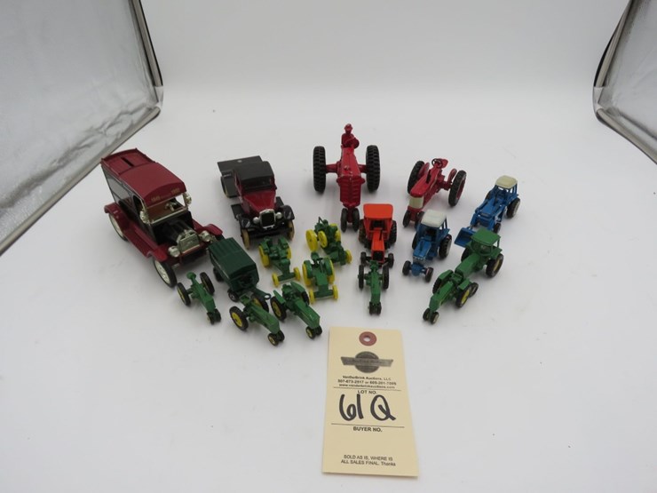 toy-tractor-group-image-2