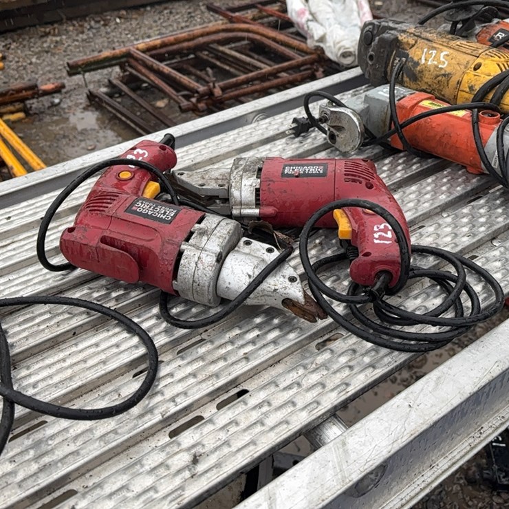 (2) CHICAGO ELECTRIC SWIVEL HEAD SHEARS. 11 GUAGE CAPACITY SUPPORT EQUIPMENT