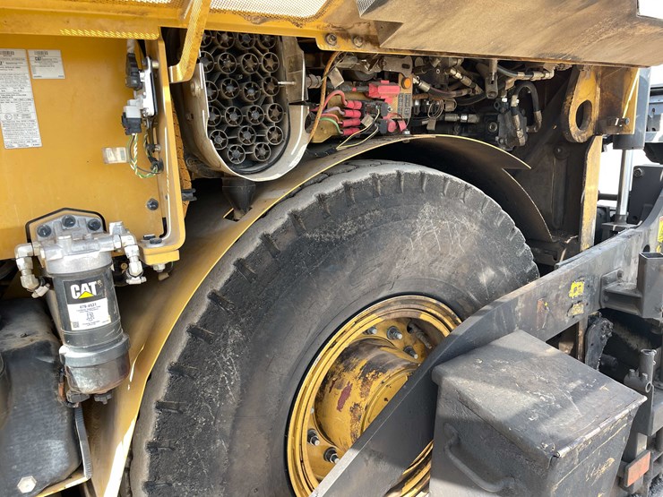 #8612-•-2019-cat-ap100f-asphalt-paver-(aps)-image-18
