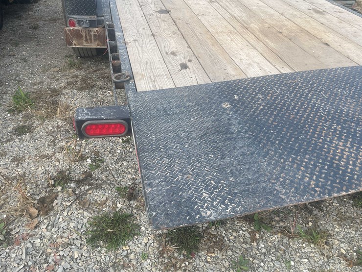 #8618-•-2021-pj-20'-tilt-deck-equipment-trailer-(has-wi-title)-(aps)-image-60