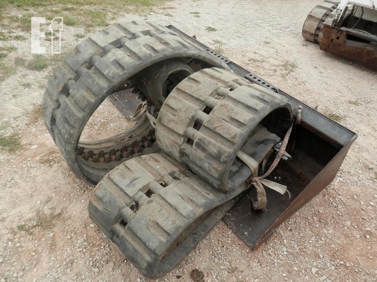 2002-bobcat-t200-image-12
