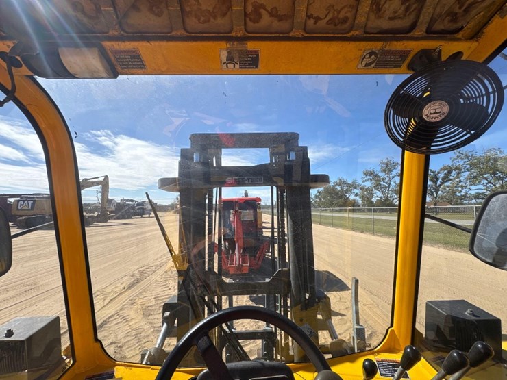 2020-sellick-s80j4e-2ps-rough-terrain-forklift-image-19