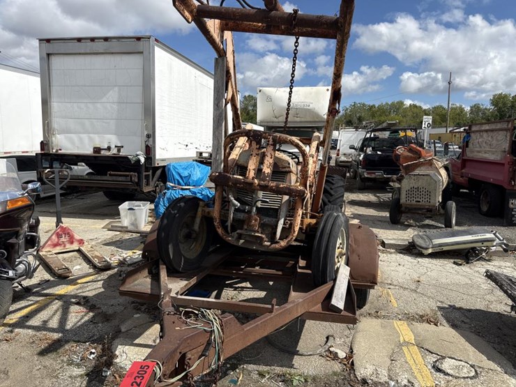 #2305-•-1953-ferguson-tractor-w/-tandem-axle-trailer-image-8