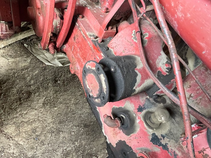 #4484-•-mccormick-super-h-tractor-image-17