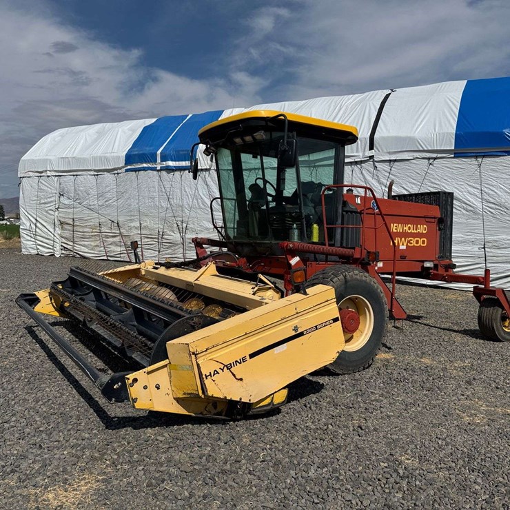 2002 NEW HOLLAND HW300
