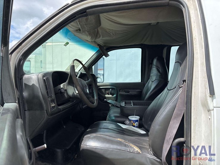 2005-chevrolet-c4500-landscape-dump-truck-image-6