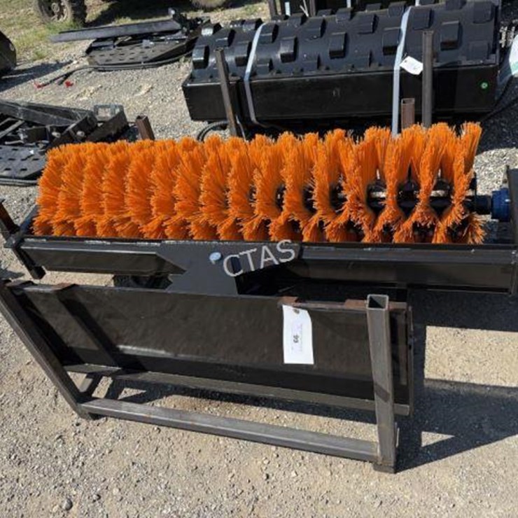#99 • Skid Steer Sweeper - Model: FT-SE61