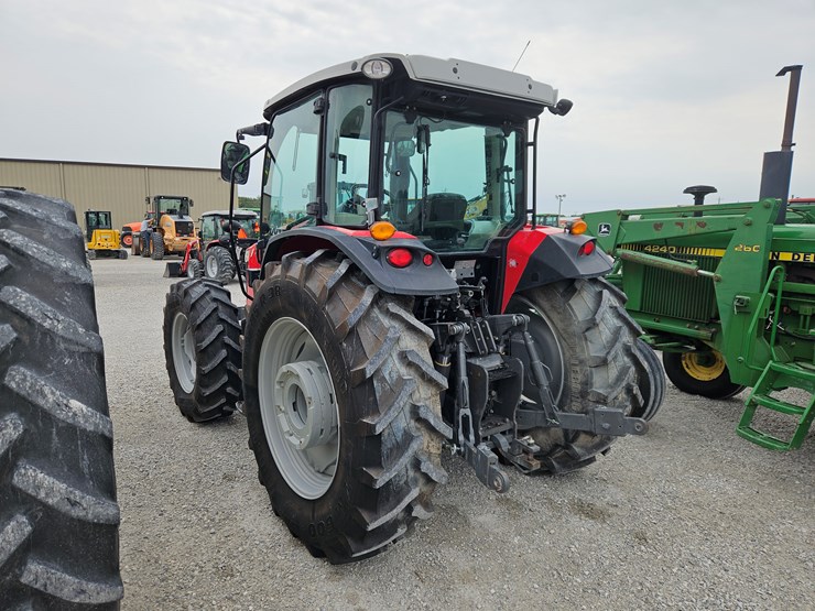 2020-massey-ferguson-6713-image-11
