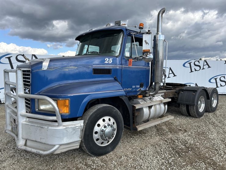 1997-mack-ch613-image-1