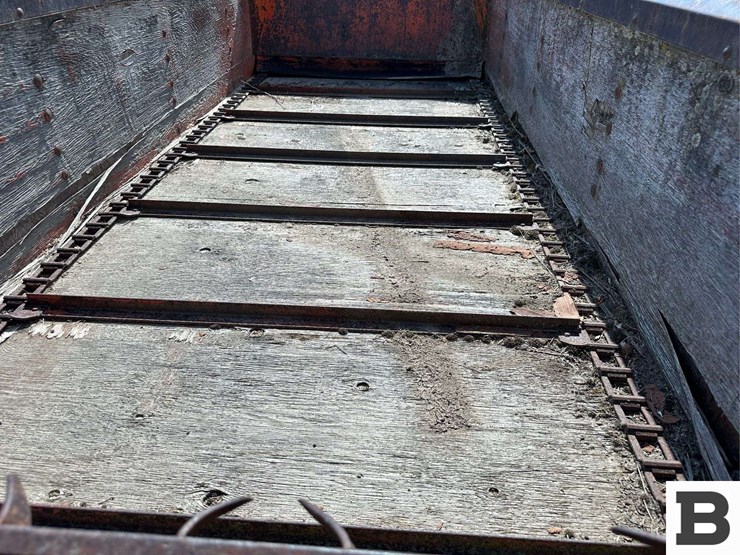 case-manure-spreader-image-13