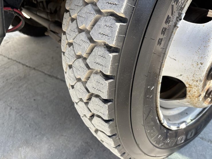 2016-dodge-ram-5500-image-24