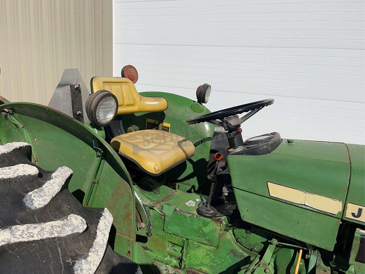john-deere-2240-image-14