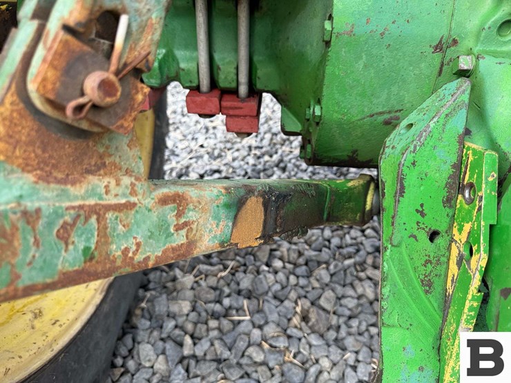 1976-john-deere-2640-image-38