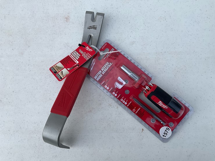 #1579-•-milwaukee-pry-bar-and-screw-driver-image-1