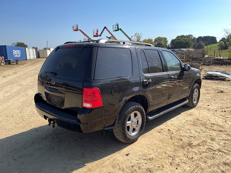 2004-ford-explorer-image-5