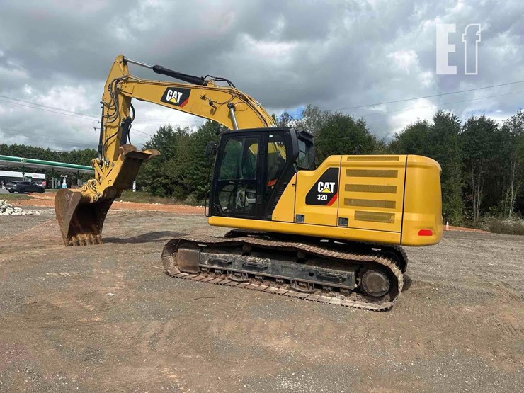 2019-caterpillar-320-image-34