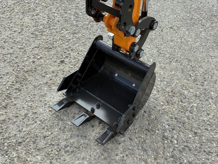 2025-vicsec-vc13-hydraulic-excavator-image-9