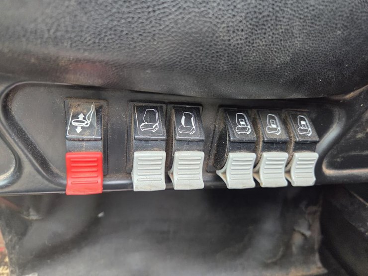 #1701-•-2013-kenworth-t800-log-truck-image-110