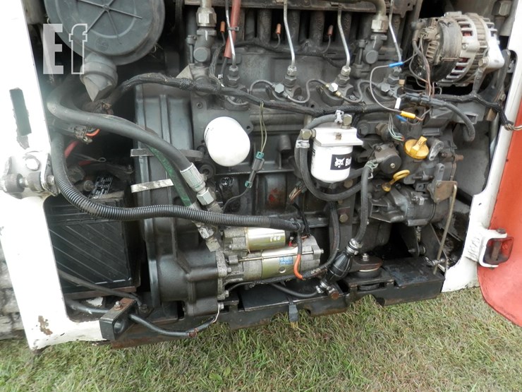 2002-bobcat-t200-image-11