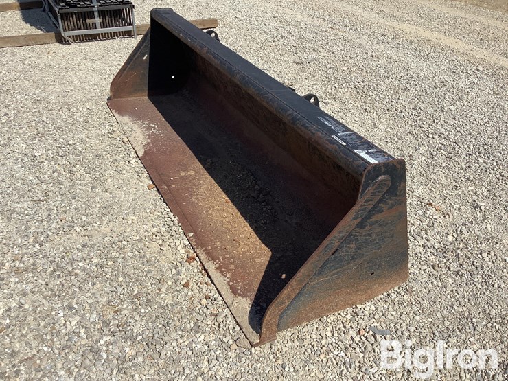96”-skid-steer-bucket-attachment-image-1