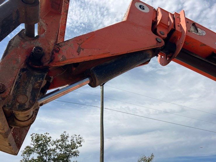 2007-jlg-skytrack-6036-telescopic-forklift-image-10