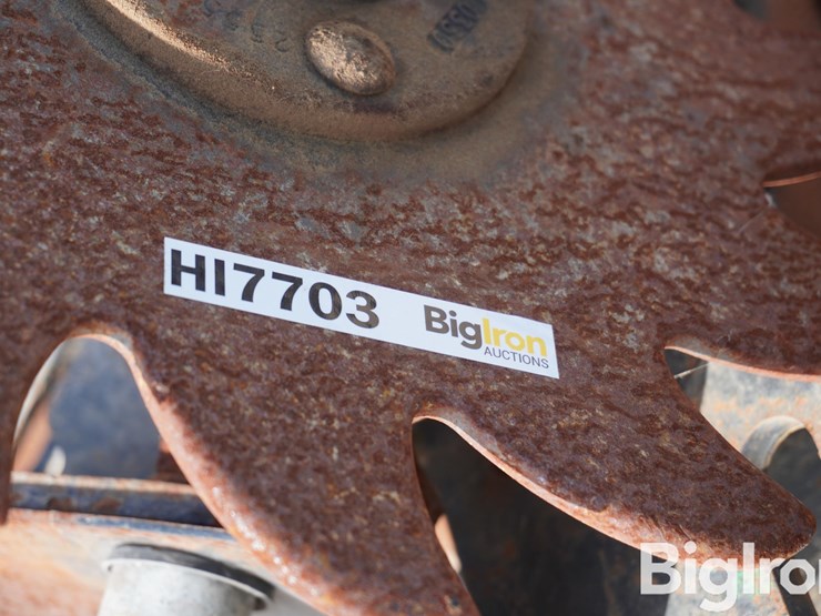 yetter-screw-adjust-trash-managers-image-19