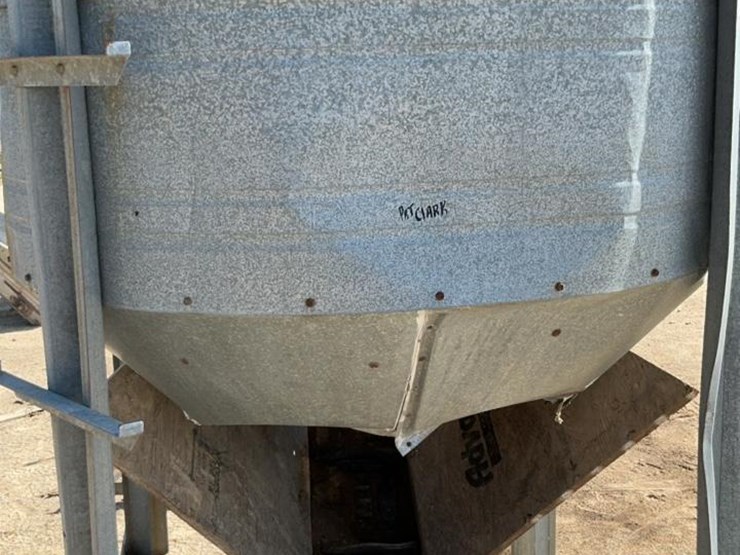 #169-•-big-husky-bin-with-cyclone-image-15