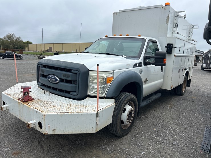 2013-ford-f550-image-3