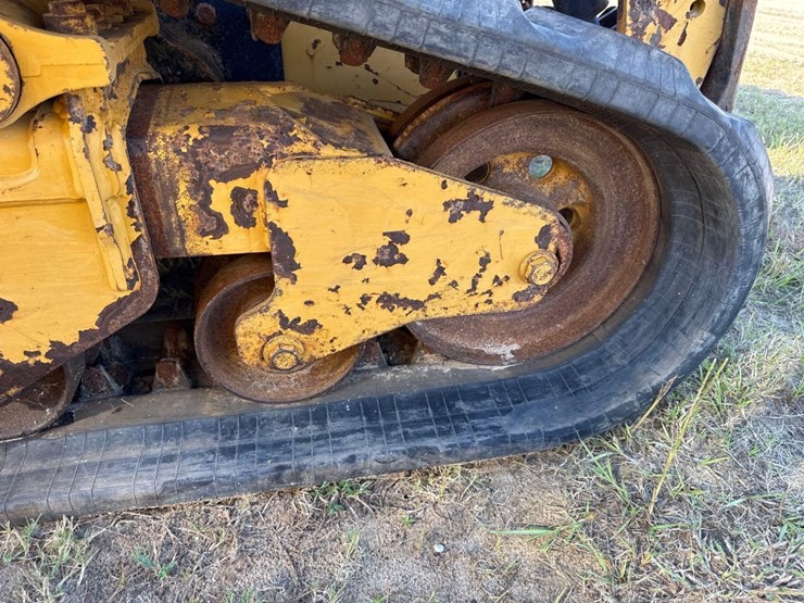 2019-caterpillar-299d2-image-9