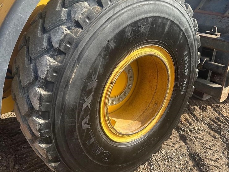 2017-deere-624kii-image-22