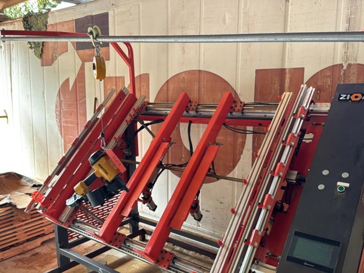#105-•-2025-pallet-nailer-image-8