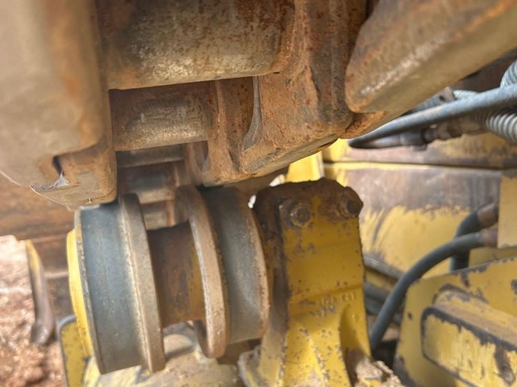 2018-caterpillar-d6n-xl-image-16