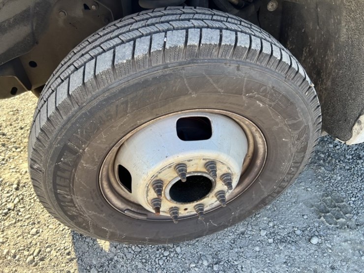 2008-ford-f350-image-17