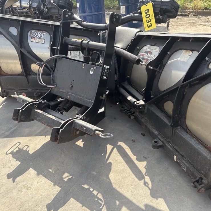 #5033 • Boss Power V DXT Smart Shield Truck V-Plow