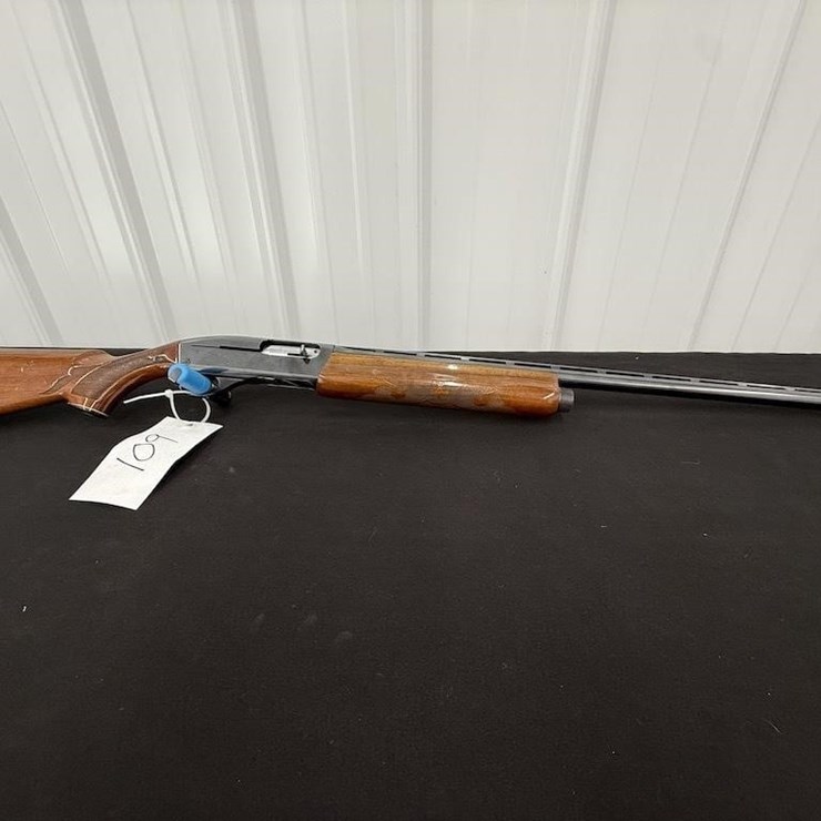 Remington 1100 12 gauge Shotgun