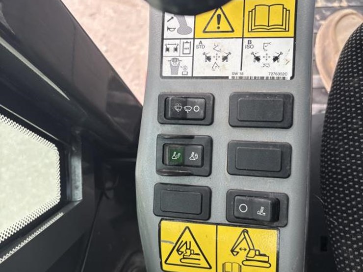2019-bobcat-e85-image-48