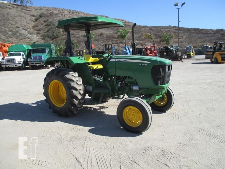 2011-john-deere-5055d-image-2