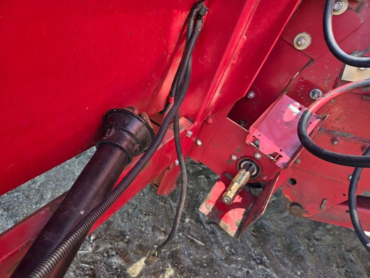 case-ih-1063-image-19