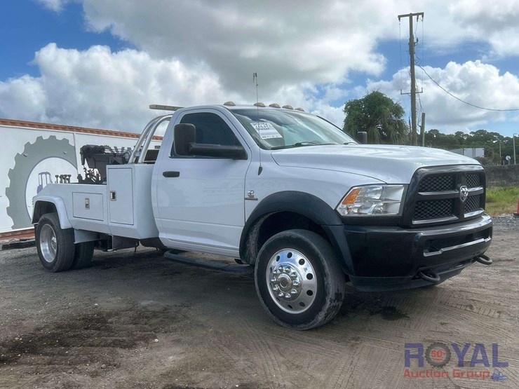 2014-dodge-ram-5500-image-44