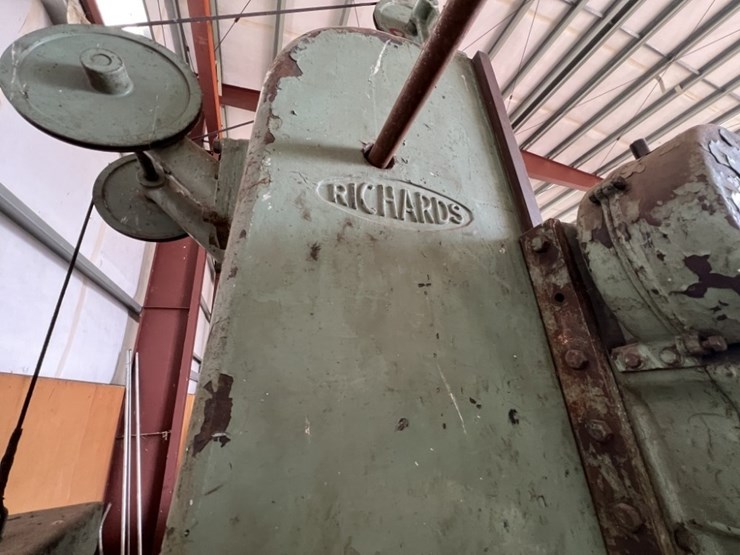 richards-horizontal-milling-machine-image-14