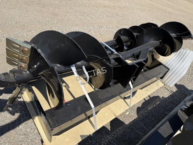 #147-•-skid-steer-loader-w/-3-augers---8",-12",-&-16"-image-1