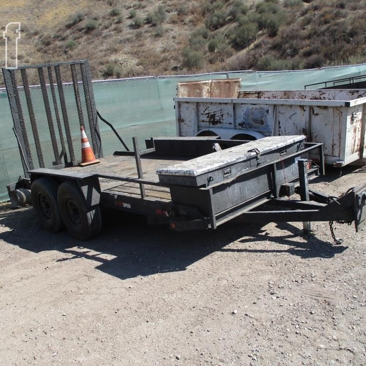 2000 UTILITY FLATBED