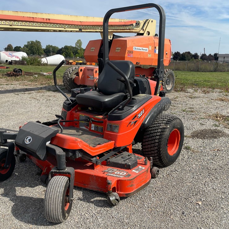 KUBOTA ZD321