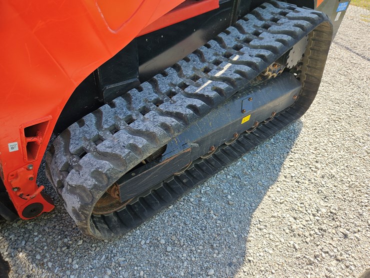 2022-kubota-svl97-2-image-21