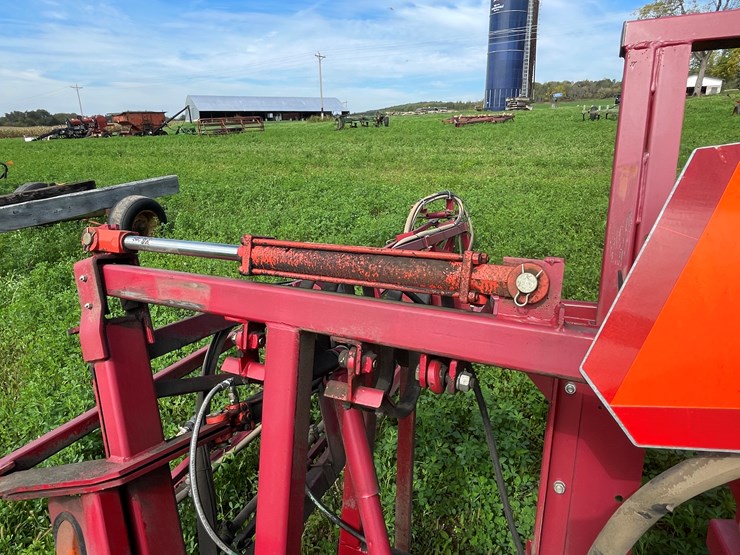 #4427-•-boom-sprayer-image-13